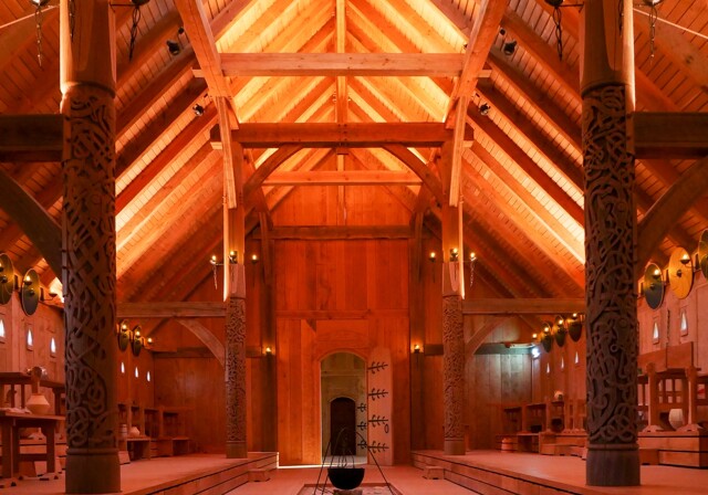 Interior der Wikingerhalle im Sagnlandet in Lejre bei Roskilde